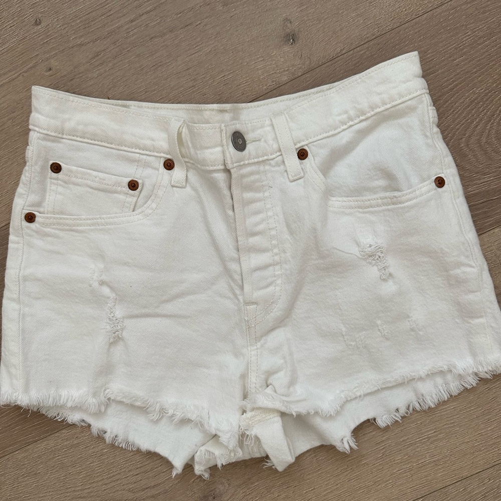 LEVIS Highrise Shorts